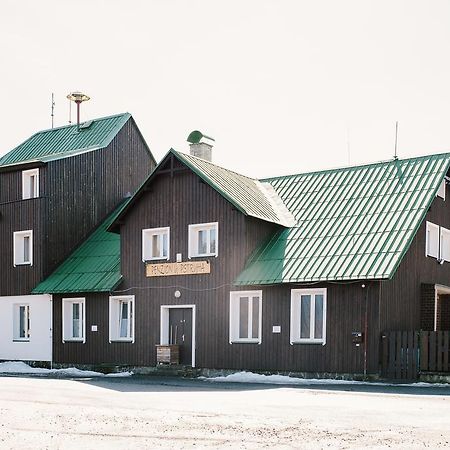 Penzion U Pstruha Модрава Екстер'єр фото
